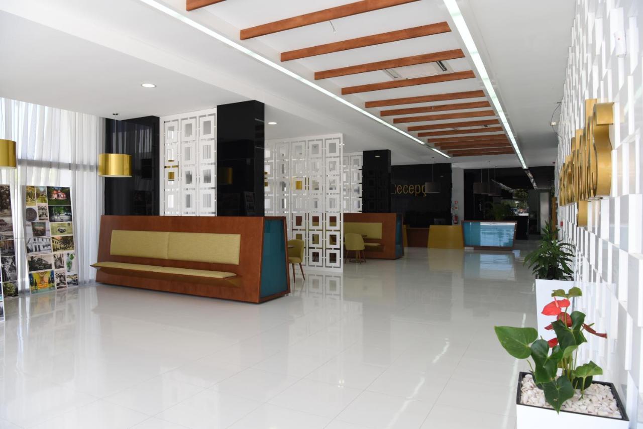 Hotel Педрас Салгадас Екстериор снимка