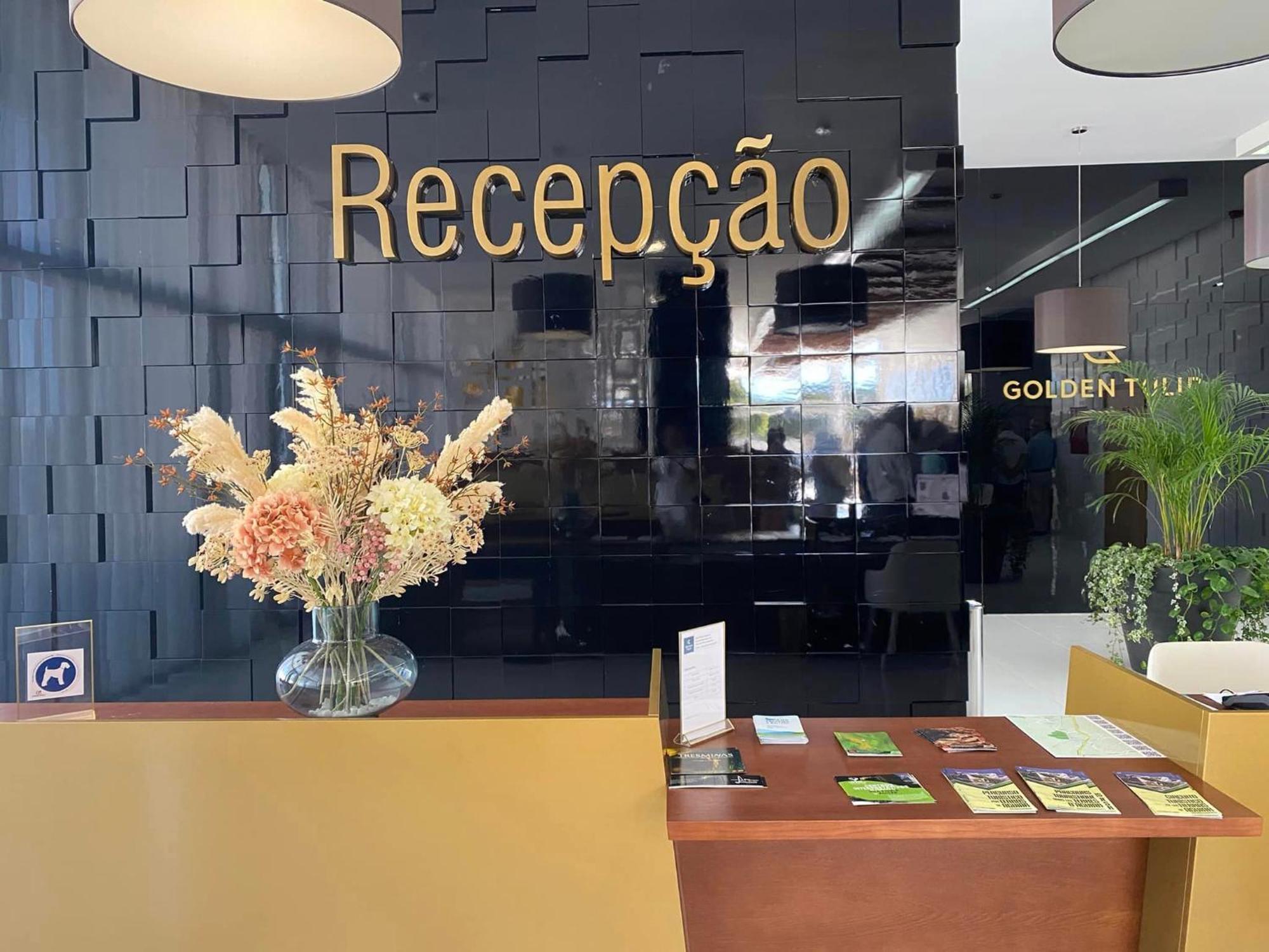 Hotel Педрас Салгадас Екстериор снимка
